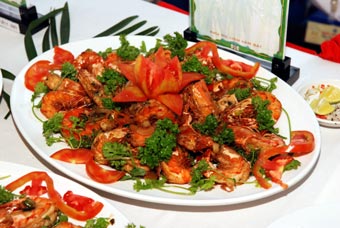tom-su-rang-muoi